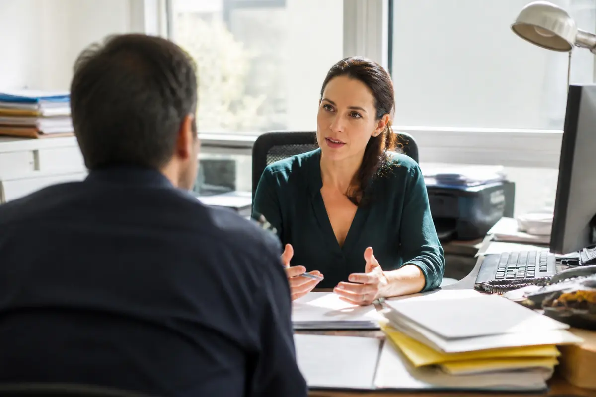 Questions à poser en entretien : 20 incontournables à préparer